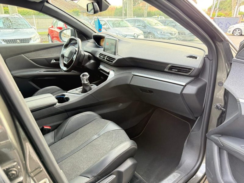 PEUGEOT 3008 1.5 BLUE HDI 130 CV GT-LINE 