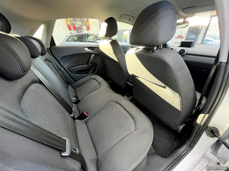 AUDI A1 SPORTBACK 1.6 TDI 90CV AMBIENTE CARNET ENTRETIENT OK 