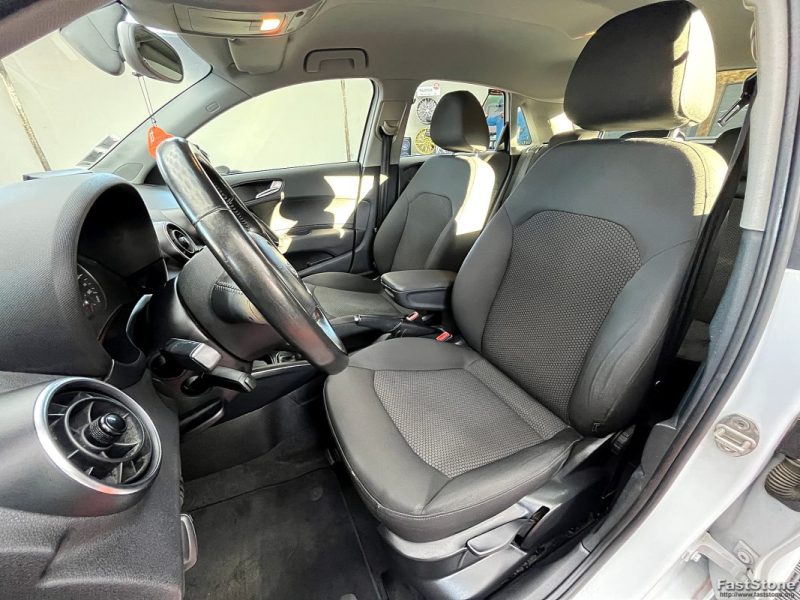 AUDI A1 SPORTBACK 1.6 TDI 90CV AMBIENTE CARNET ENTRETIENT OK 