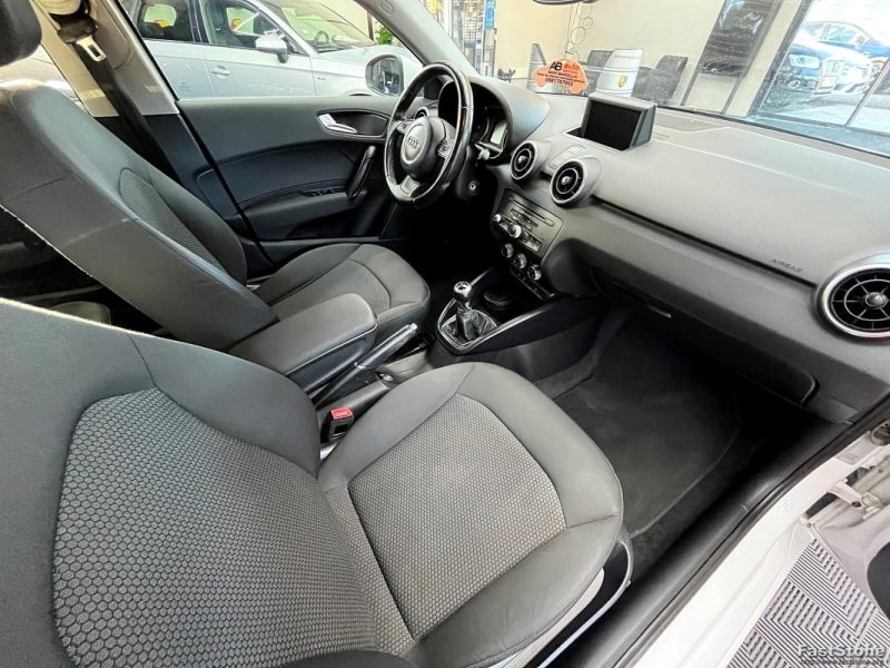 AUDI A1 SPORTBACK 1.6 TDI 90CV AMBIENTE CARNET ENTRETIENT OK 