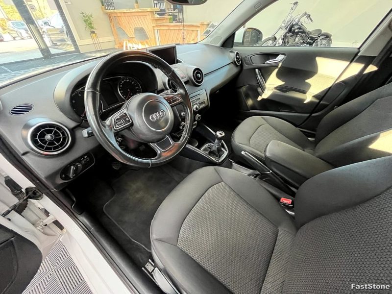 AUDI A1 SPORTBACK 1.6 TDI 90CV AMBIENTE CARNET ENTRETIENT OK 