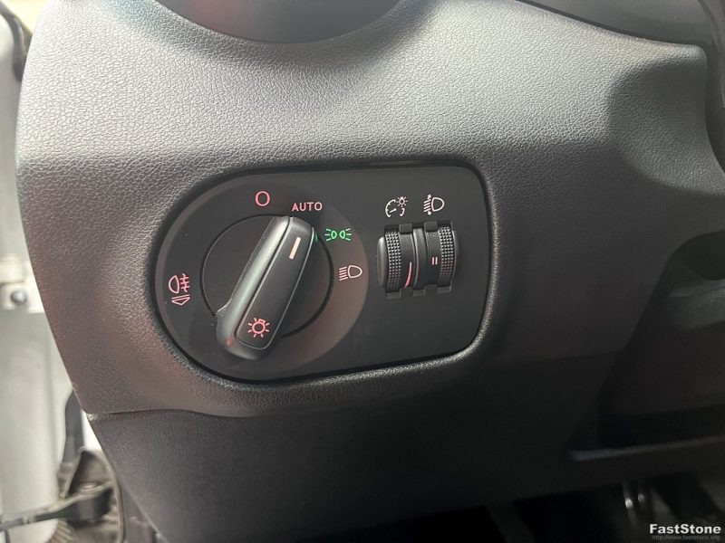 AUDI A1 SPORTBACK 1.6 TDI 90CV AMBIENTE CARNET ENTRETIENT OK 