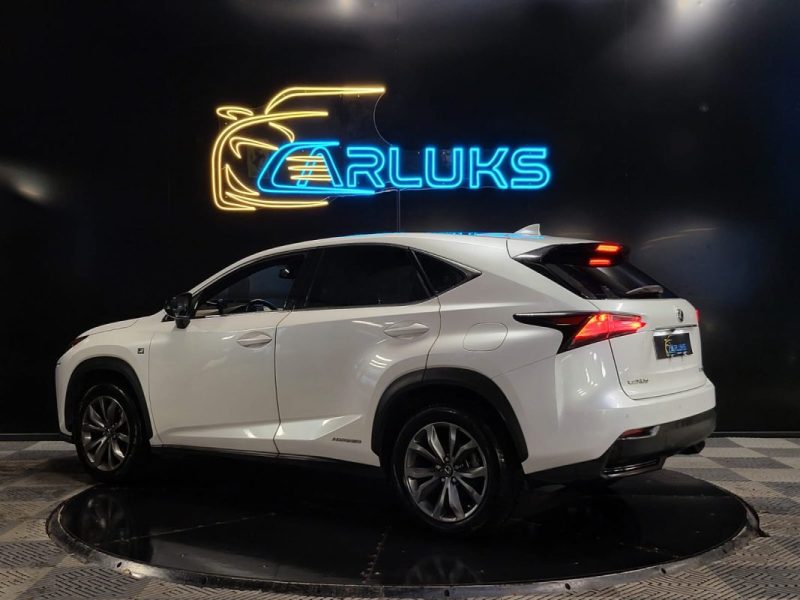 LEXUS NX300H 4WD F SPORT / TOIT PANORAMIQUE / SUIVI COMPLET 2015