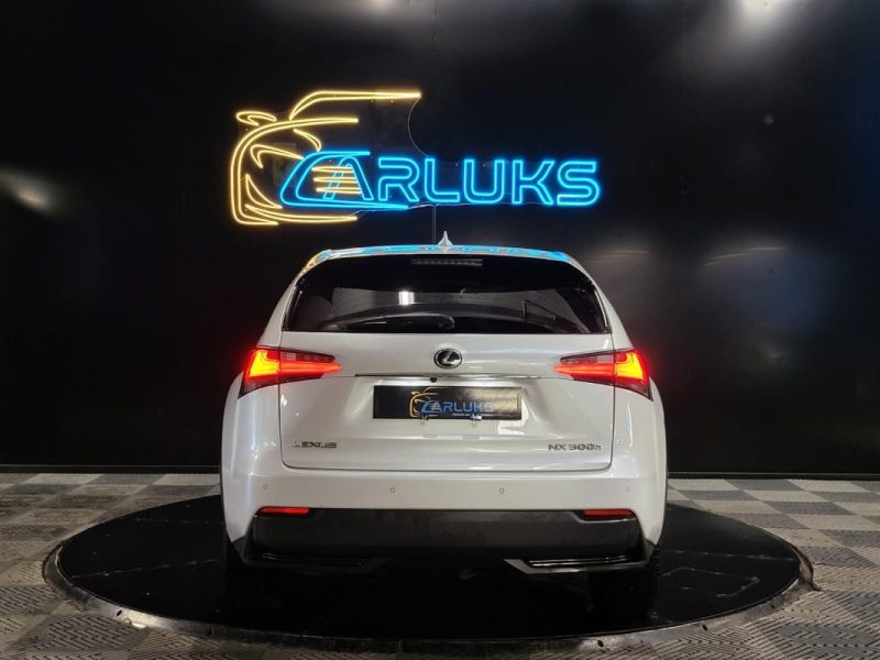 LEXUS NX300H 4WD F SPORT / TOIT PANORAMIQUE / SUIVI COMPLET 2015