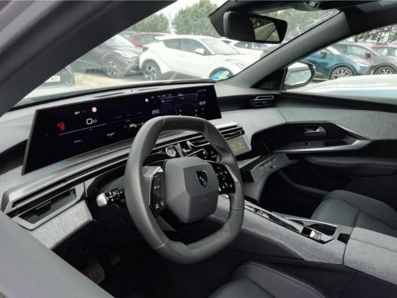 Peugeot 3008 (Nouveau) 1.2i Hybrid 145 Allure e-DCS6 PackNav21 Radar Ar Camera