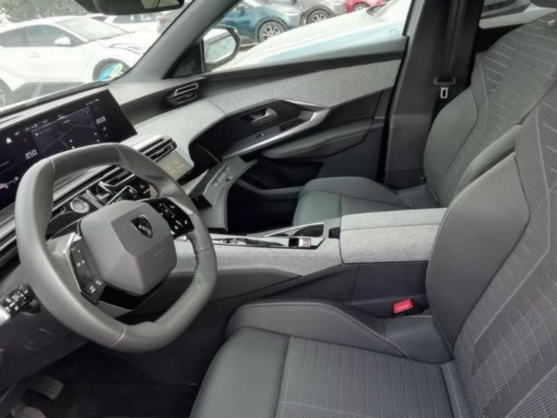 Peugeot 3008 (Nouveau) 1.2i Hybrid 145 Allure e-DCS6 PackNav21 Radar Ar Camera