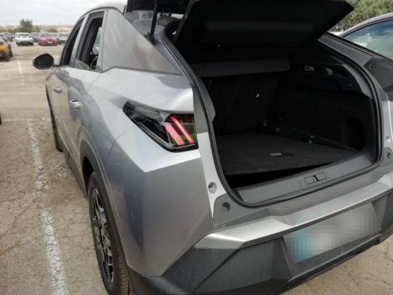 Peugeot 3008 (Nouveau) 1.2i Hybrid 145 Allure e-DCS6 PackNav21 Radar Ar Camera