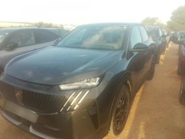 Peugeot 3008 (Nouveau) 1.2i Hybrid 145 Allure e-DCS6 PackNav21 Radar Ar Camera