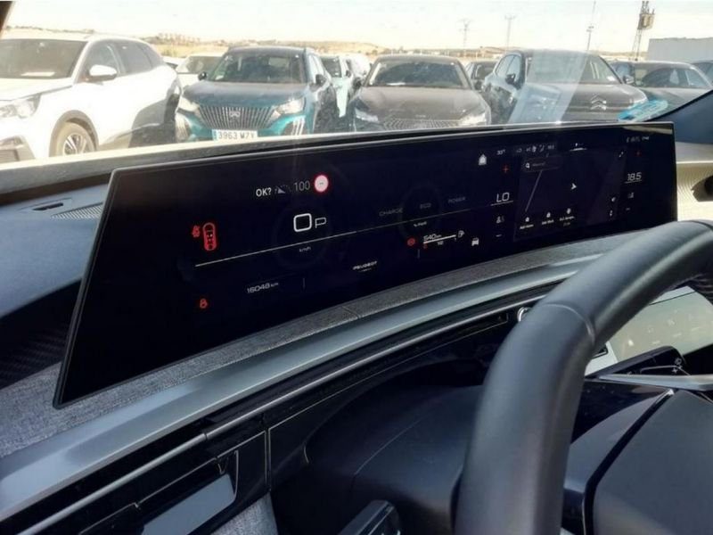 Peugeot 3008 (Nouveau) 1.2i Hybrid 145 Allure e-DCS6 PackNav21 Radar Ar Camera