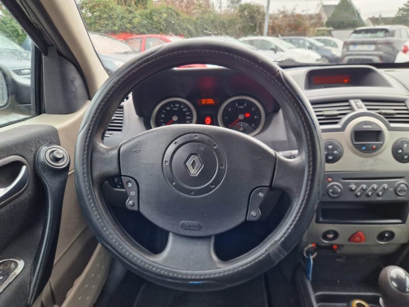 RENAULT MEGANE II 1.5 DCI 106CV GARANTIE RÉVISÉ  2005