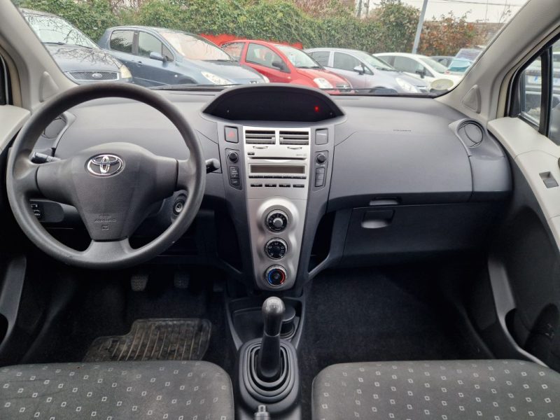 TOYOTA YARIS II 1.0L VVT-I 68CV GARANTIE REVISE 2008