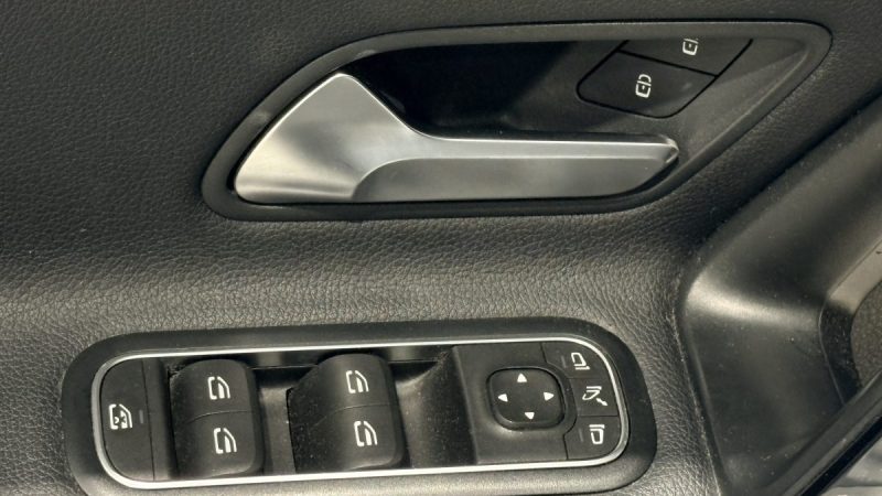 Mercedes Classe A 180d  116ch Business Line -  7G-DCT - Phares led - Intérieur semi cuir 