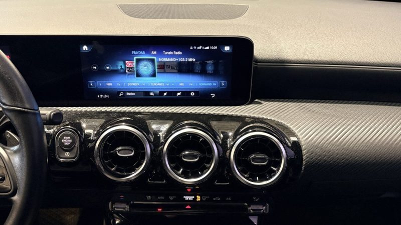 Mercedes Classe A 180d  116ch Business Line -  7G-DCT - Phares led - Intérieur semi cuir 