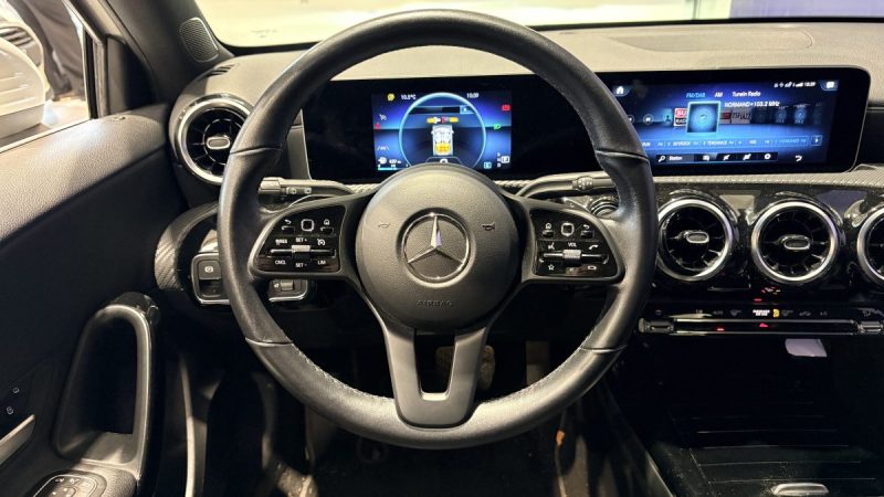 Mercedes Classe A 180d  116ch Business Line -  7G-DCT - Phares led - Intérieur semi cuir 