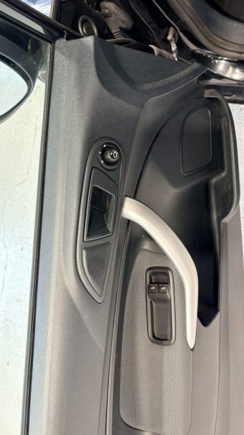 Ford Fiesta 1.2 82ch  Ambiante  - Régulateur de vitesse - Ideal jeune permis - Distribution faite 