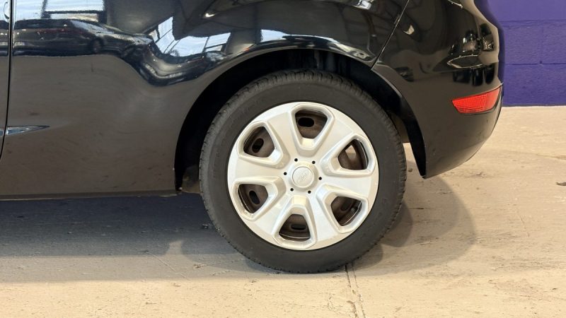 Ford Fiesta 1.2 82ch  Ambiante  - Régulateur de vitesse - Ideal jeune permis - Distribution faite 