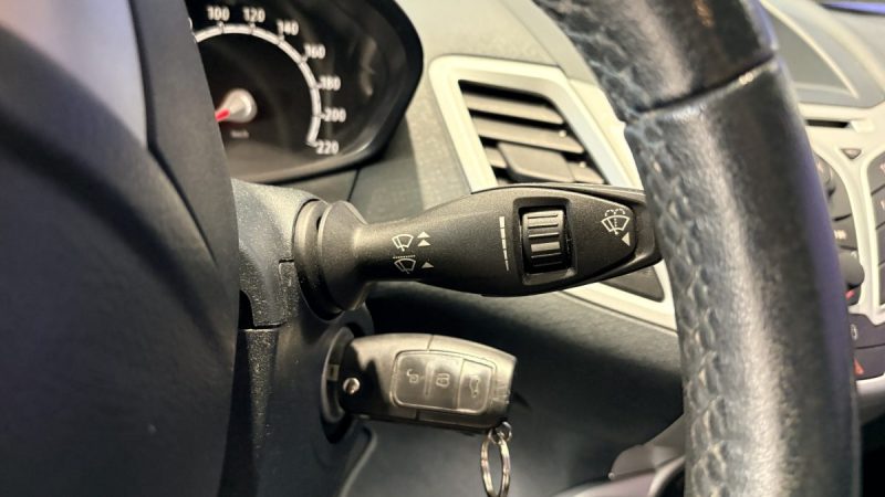 Ford Fiesta 1.2 82ch  Ambiante  - Régulateur de vitesse - Ideal jeune permis - Distribution faite 