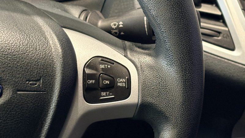 Ford Fiesta 1.2 82ch  Ambiante  - Régulateur de vitesse - Ideal jeune permis - Distribution faite 