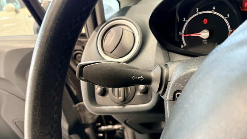 Ford Fiesta 1.2 82ch  Ambiante  - Régulateur de vitesse - Ideal jeune permis - Distribution faite 