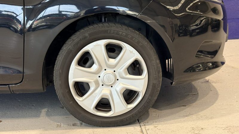 Ford Fiesta 1.2 82ch  Ambiante  - Régulateur de vitesse - Ideal jeune permis - Distribution faite 