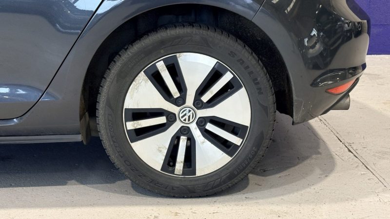 Volkswagen Golf 7 GTE 204ch - Toit ouvrant - Appel carplay- Phare led 