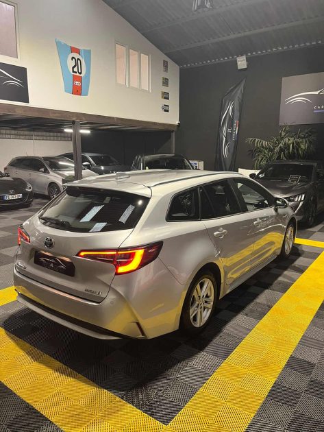 MAGNIFIQUE TOYOTA COROLLA TOURING DYNAMIC BUSINESS 122 CH (GARANTIE CONSTRUCTEUR, APPLE CARPLAY)