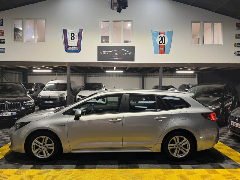 MAGNIFIQUE TOYOTA COROLLA TOURING DYNAMIC BUSINESS 122 CH (GARANTIE CONSTRUCTEUR, APPLE CARPLAY)