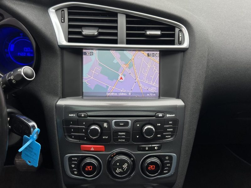 CITROEN C4 II 1.6 E HDI 110 Cv BOITE AUTOMATIQUE GPS TOIT PANORAMIQUE CRIT AIR 2 - GARANTIE 1 AN