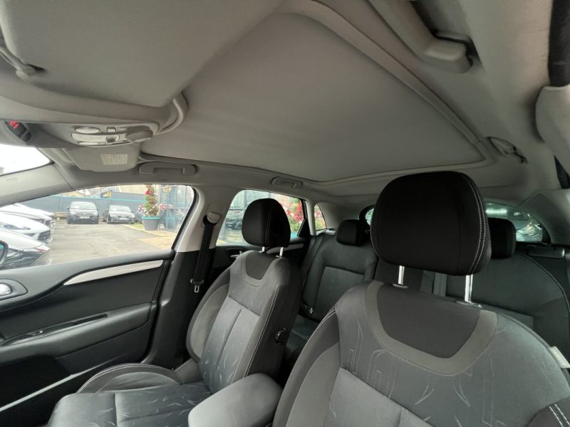 CITROEN C4 II 1.6 E HDI 110 Cv BOITE AUTOMATIQUE GPS TOIT PANORAMIQUE CRIT AIR 2 - GARANTIE 1 AN