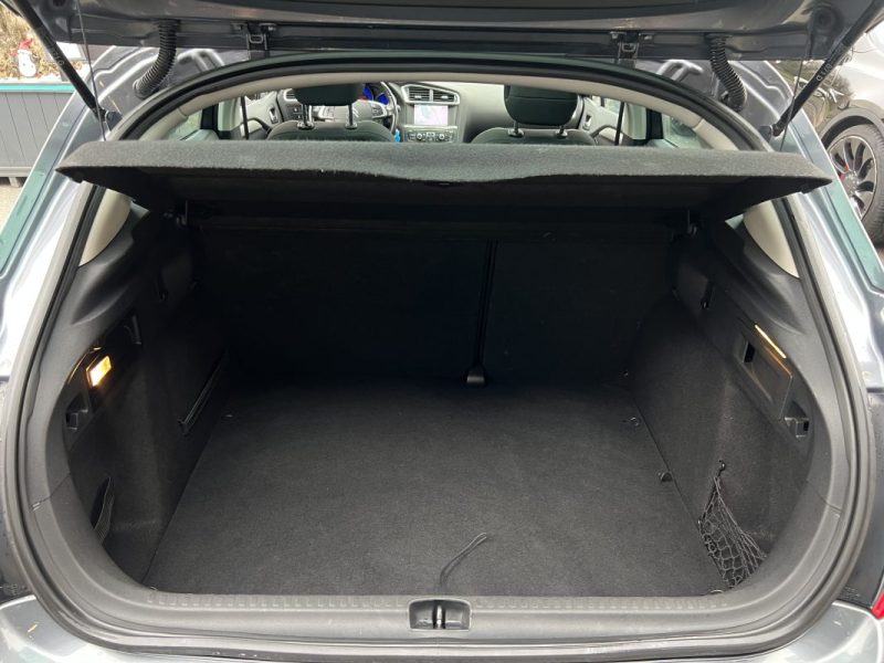 CITROEN C4 II 1.6 E HDI 110 Cv BOITE AUTOMATIQUE GPS TOIT PANORAMIQUE CRIT AIR 2 - GARANTIE 1 AN