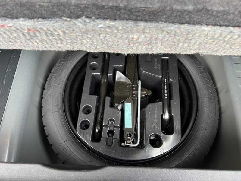 RENAULT CAPTUR PHASE 2 INTENS 1.3 TCE 130 Cv 1ERE MAIN GPS FEUX LEDS CRIT AIR 1 - GARANTIE 1 