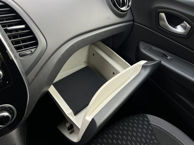 RENAULT CAPTUR PHASE 2 INTENS 1.3 TCE 130 Cv 1ERE MAIN GPS FEUX LEDS CRIT AIR 1 - GARANTIE 1 