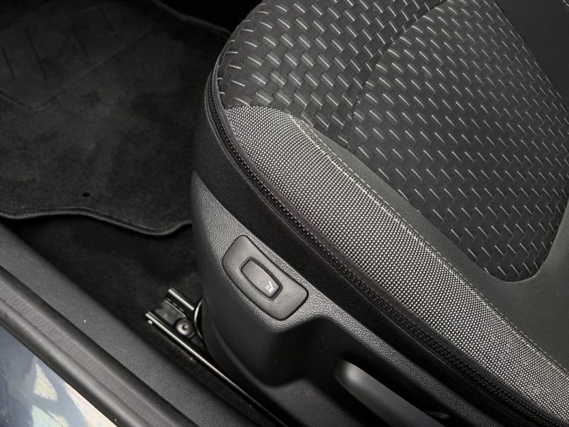 RENAULT CAPTUR PHASE 2 INTENS 1.3 TCE 130 Cv 1ERE MAIN GPS FEUX LEDS CRIT AIR 1 - GARANTIE 1 