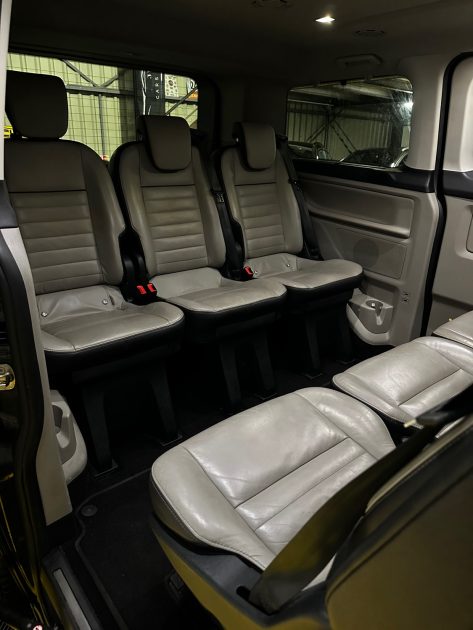 MAGNIFIQUE FORD TOURNEO CUSTOM TITANIUM 1.0 ECOBOOST 120Ch (SIEGES CHAUFFANTS, APPLE CARPLAY)