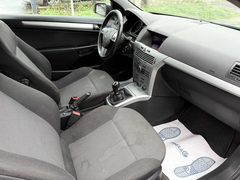 OPEL ASTRA GTC 1.3 CDTI 90ch Enjoy – Look Sport – Régulateur – Clim – Révisée & Garantie