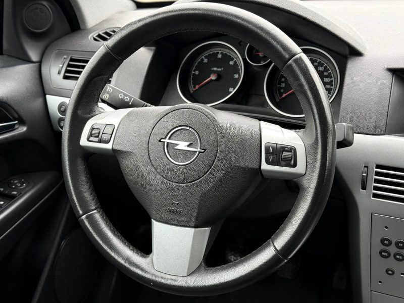 OPEL ASTRA GTC 1.3 CDTI 90ch Enjoy – Look Sport – Régulateur – Clim – Révisée & Garantie