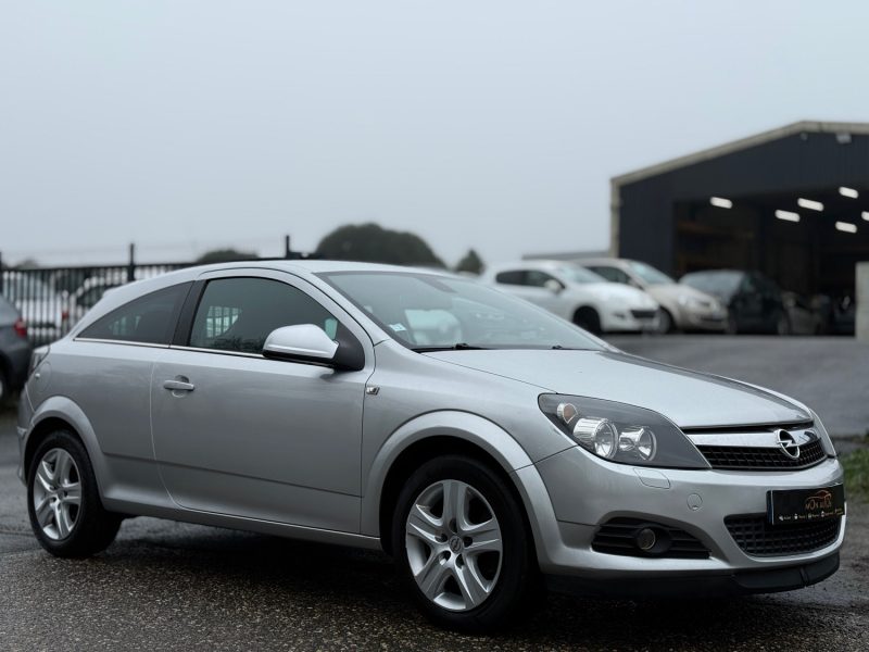 OPEL ASTRA GTC 1.3 CDTI 90ch Enjoy – Look Sport – Régulateur – Clim – Révisée & Garantie
