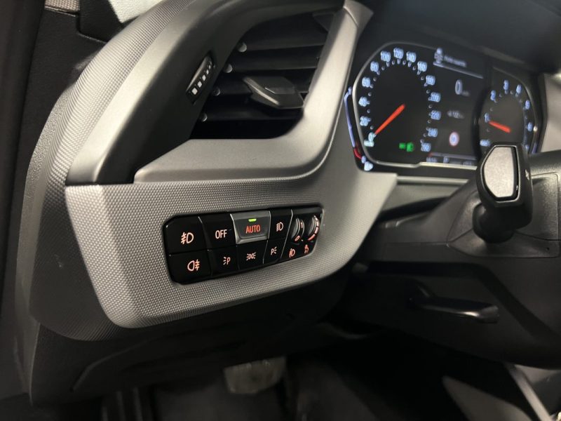 BMW SERIE 1 118i F40 1.5i 140 Cv 34 800 Kms / APPLE CARPLAY BVA7 5 PORTES - GARANTIE 1 AN