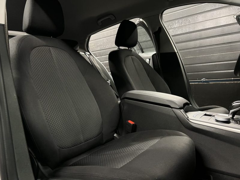 BMW SERIE 1 118i F40 1.5i 140 Cv 34 800 Kms / APPLE CARPLAY BVA7 5 PORTES - GARANTIE 1 AN