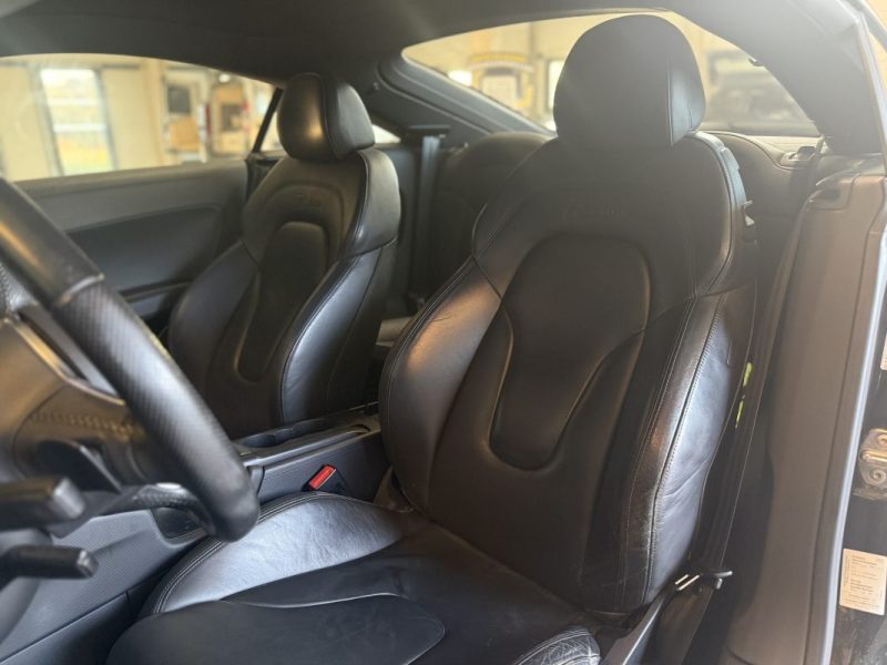 AUDI TT 2.0 FSI / 200CH / S LINE / SIÈGES SPORT CUIR / RADAR RECUL / SONO / 2010 / 181.000KM / 