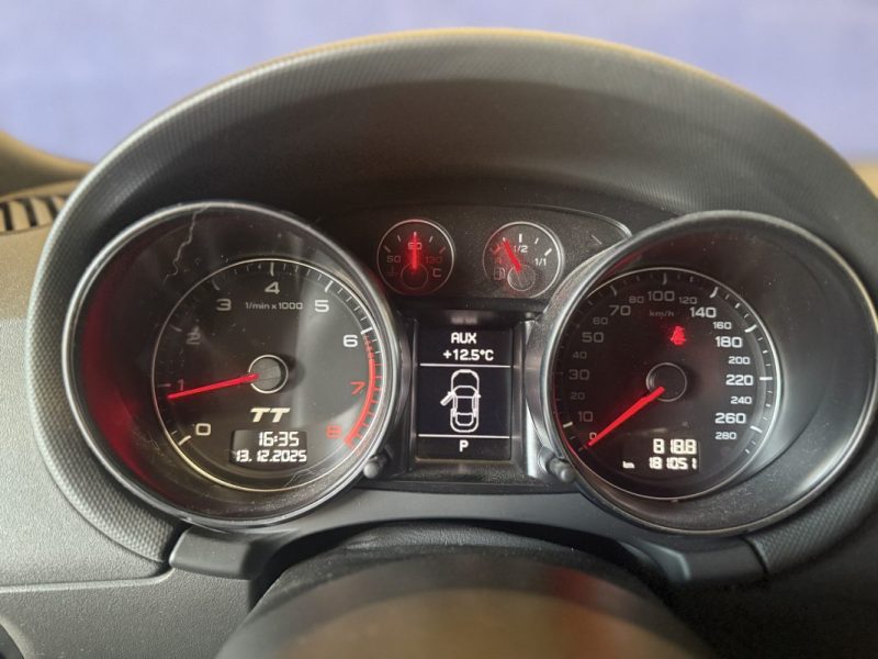 AUDI TT 2.0 FSI / 200CH / S LINE / SIÈGES SPORT CUIR / RADAR RECUL / SONO / 2010 / 181.000KM / 