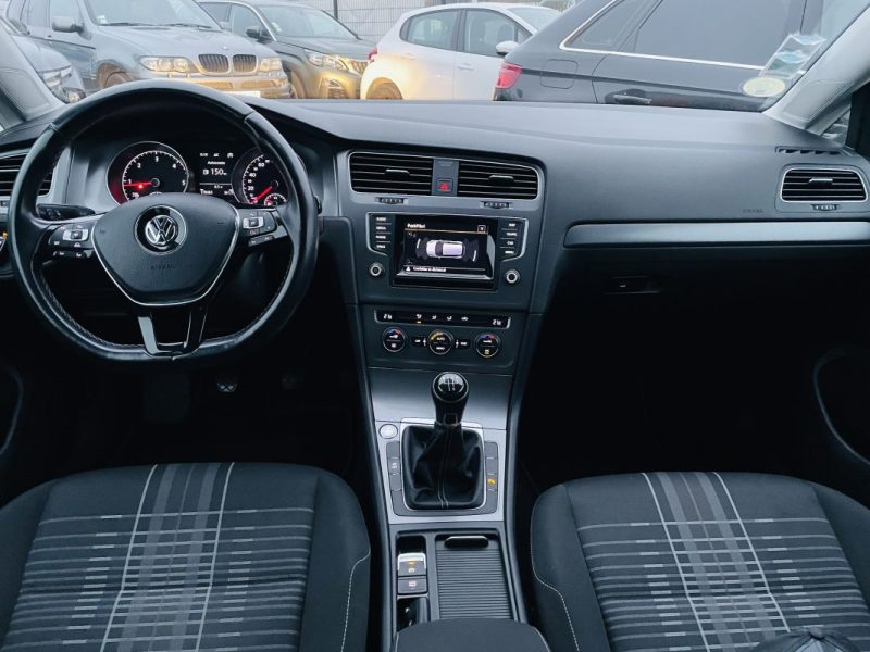 VOLKSWAGEN GOLF 1.6 TDI 105 ch BVM5 - CAMERA RECUL - ENTRETIEN COMPLET