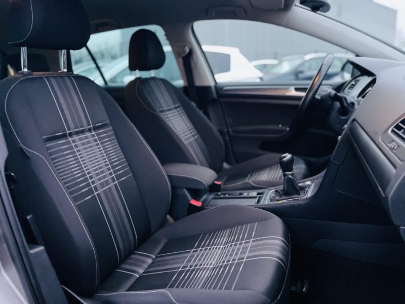 VOLKSWAGEN GOLF 1.6 TDI 105 ch BVM5 - CAMERA RECUL - ENTRETIEN COMPLET