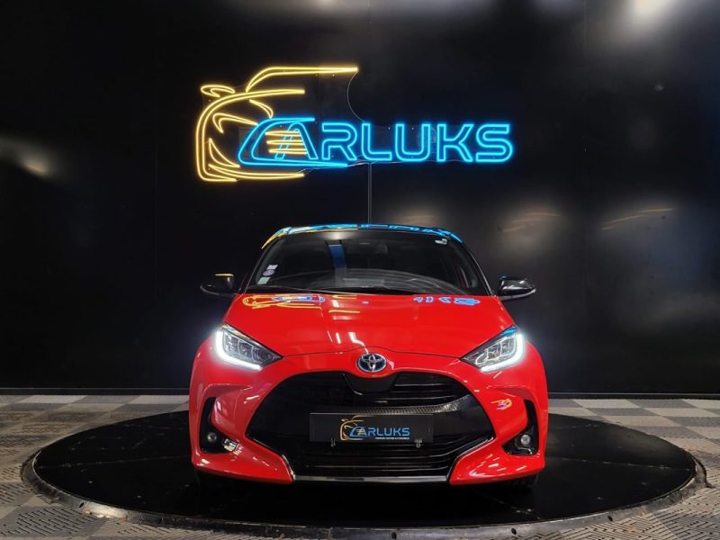 TOYOTA YARIS  IV 116H LA PREMIERES TOIT PANORAMIQUE / JBL / ANGLES MORTS / TETE HAUTE SUVI TOYOTA 