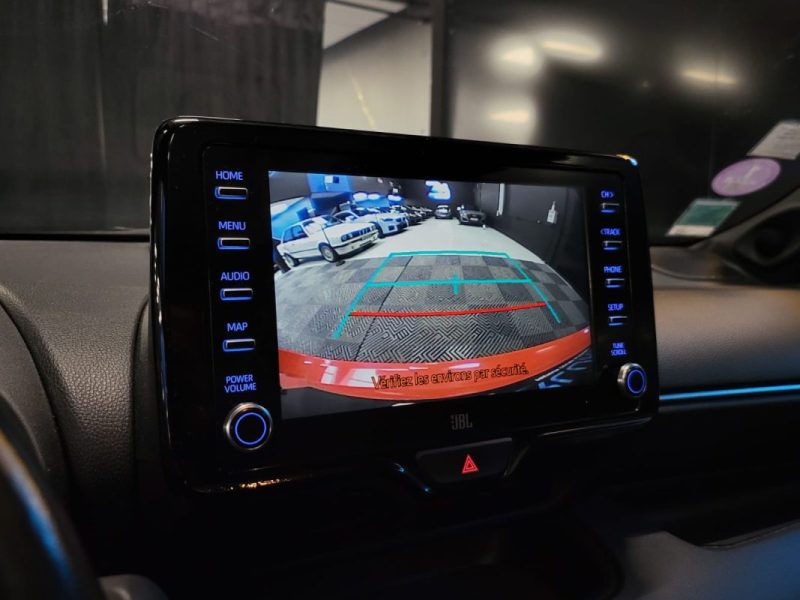 TOYOTA YARIS  IV 116H LA PREMIERES TOIT PANORAMIQUE / JBL / ANGLES MORTS / TETE HAUTE SUVI TOYOTA 