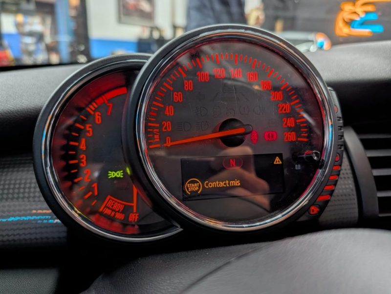 MINI COOPER 136Cv RED HOT CHILI