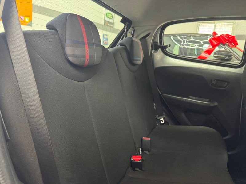 PEUGEOT 108 1.0 VTI 69 ch ENVY 5P GARANTIE 12 MOIS HISTORIQUE COMPLET 🇨🇵