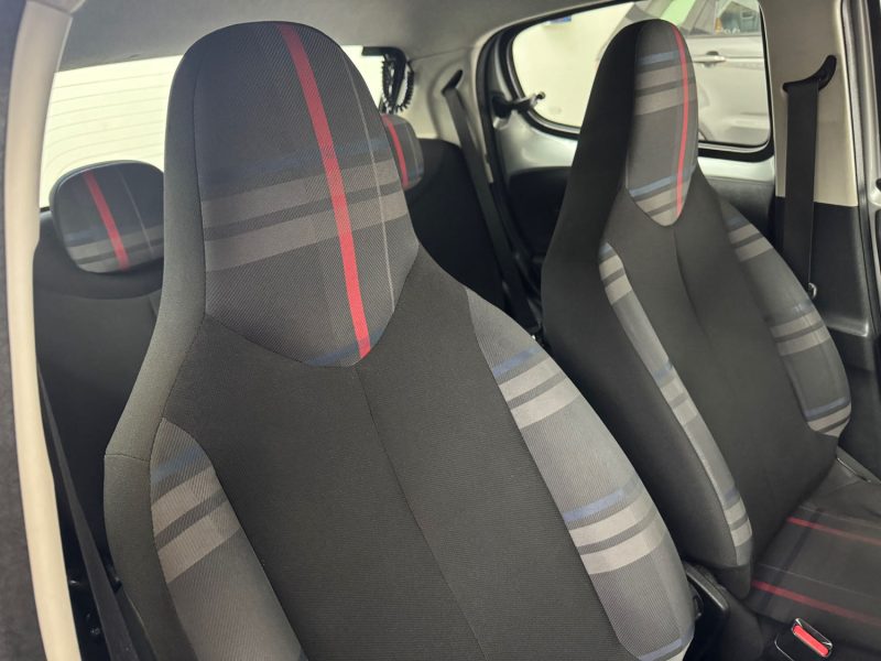 PEUGEOT 108 1.0 VTI 69 ch ENVY 5P GARANTIE 12 MOIS HISTORIQUE COMPLET 🇨🇵