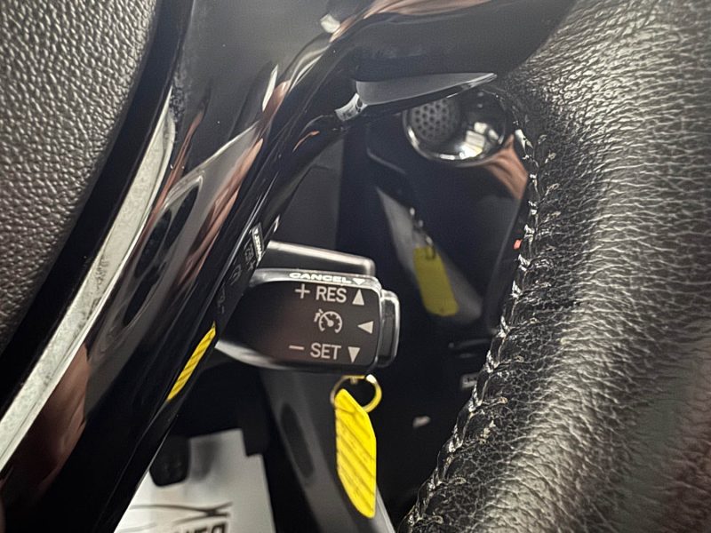 PEUGEOT 108 1.0 VTI 69 ch ENVY 5P GARANTIE 12 MOIS HISTORIQUE COMPLET 🇨🇵