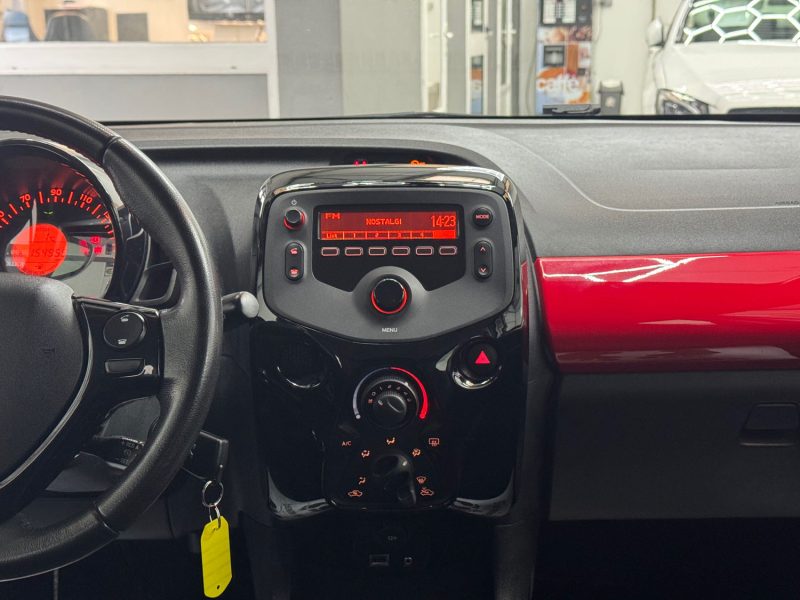 PEUGEOT 108 1.0 VTI 69 ch ENVY 5P GARANTIE 12 MOIS HISTORIQUE COMPLET 🇨🇵